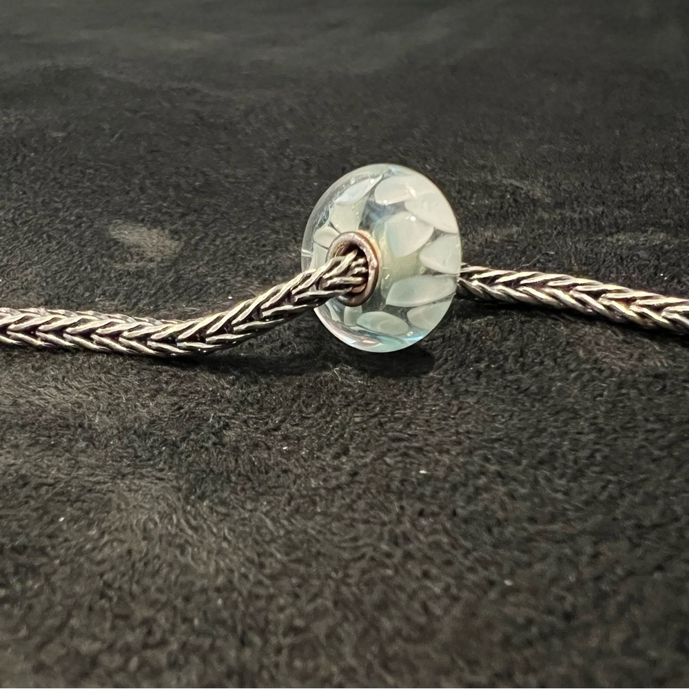 Trollbeads Retired Light Blue Shadows glass bead